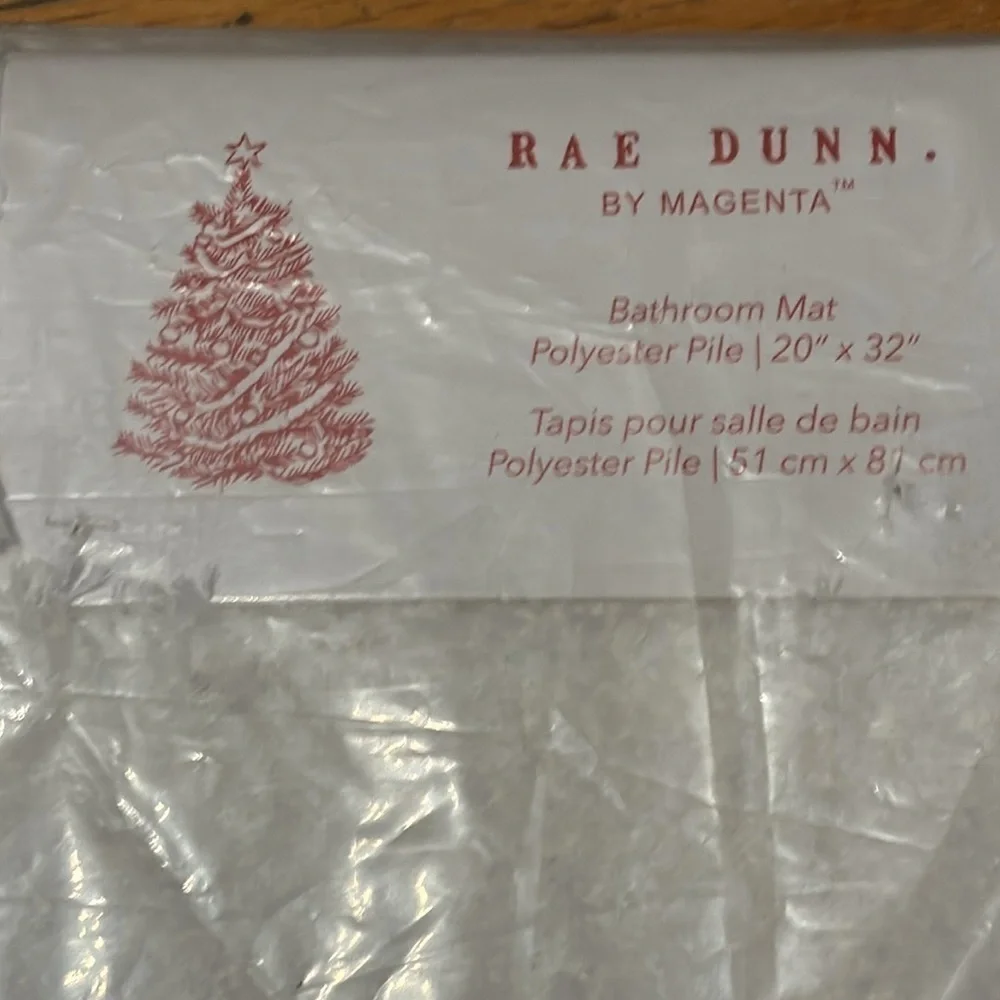 NEW! RAE DUNN 20x32 Feliz Navidad Christmas Bath Mat